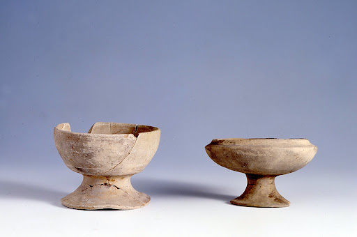 pw육계토성굽다리접시 004